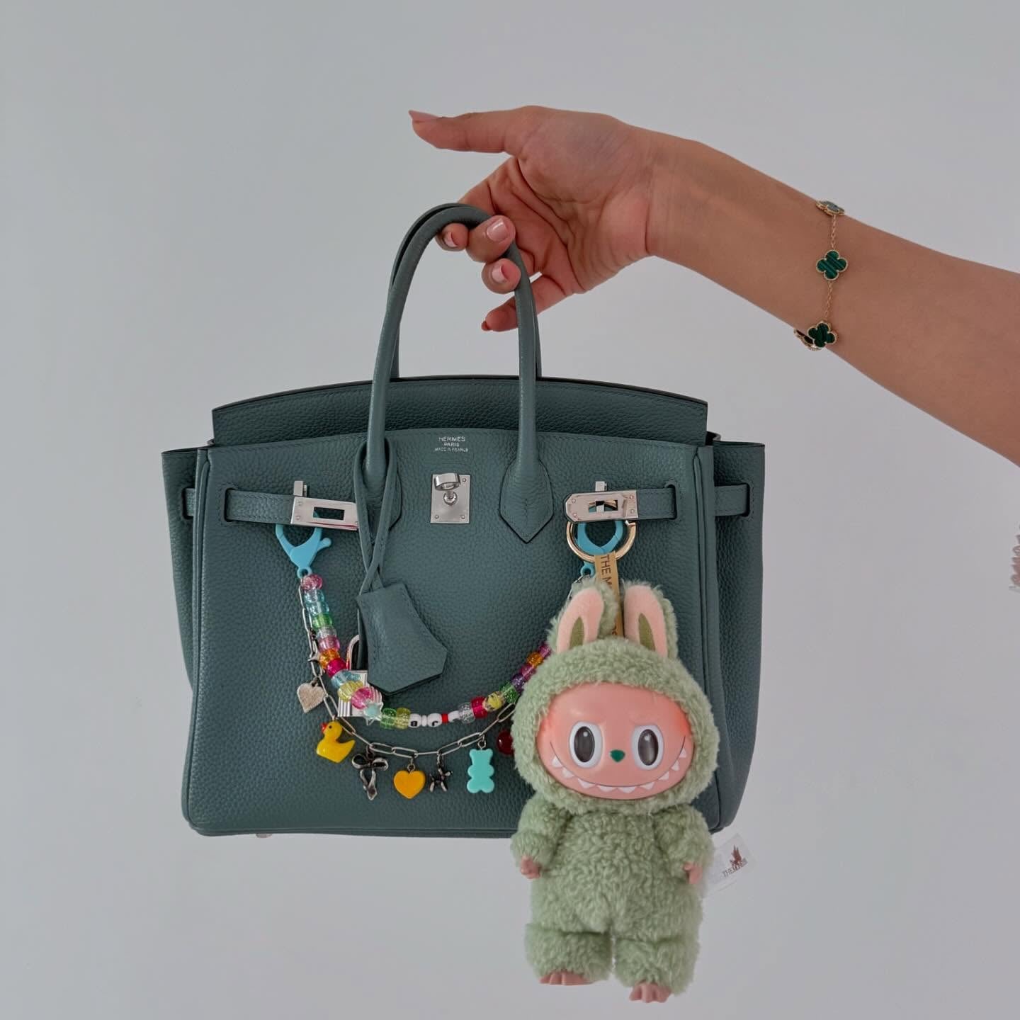 Movv's Labubu – Adorably Mischievous Monster Everyone’s Obsessed With!